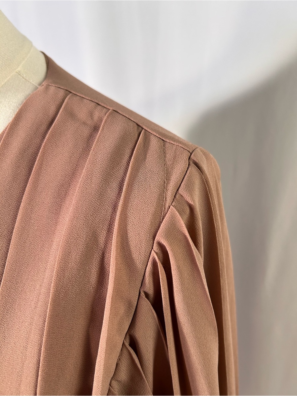 Pink Lily Chiffon Pleated Button-Front Romper Dress Size M Feminine Flirty - Picture 4 of 12